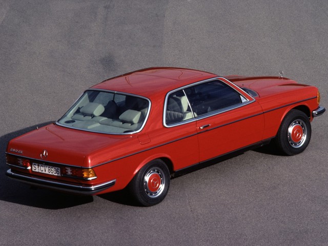 Mercedes Benz E-Klasse Coupe And Predecessors photo 5