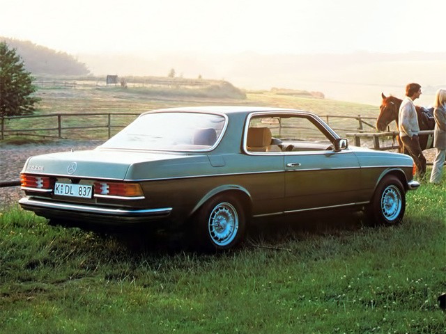 Mercedes Benz E-Klasse Coupe And Predecessors photo 6