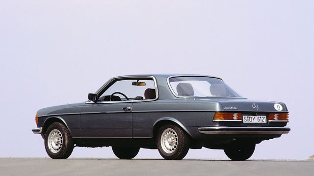 Mercedes Benz E-Klasse Coupe And Predecessors photo 10