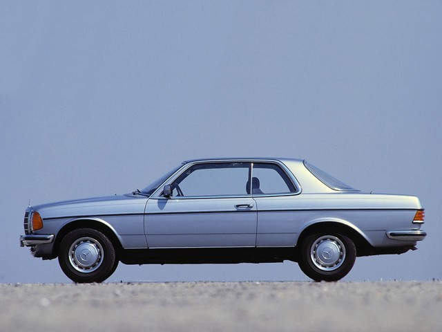 Mercedes Benz E-Klasse Coupe And Predecessors photo 11