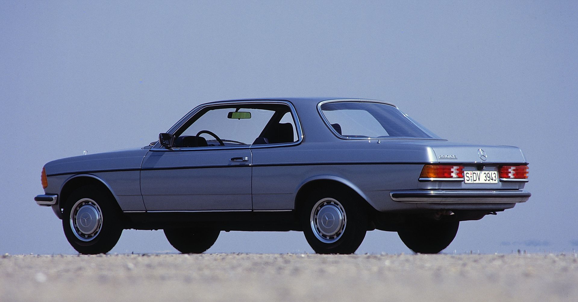 Mercedes Benz E-Klasse Coupe And Predecessors photo 12