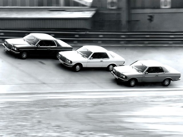 Mercedes Benz E-Klasse Coupe And Predecessors photo 19