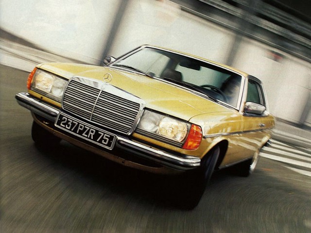 Mercedes Benz E-Klasse Coupe And Predecessors photo 24