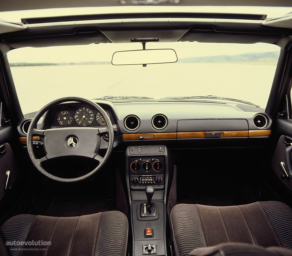 Mercedes Benz E-Klasse Coupe And Predecessors photo 25