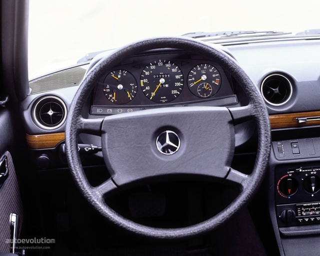 Mercedes Benz E-Klasse Coupe And Predecessors photo 26