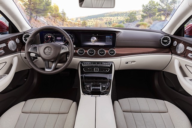 Mercedes Benz E-Klasse Coupe And Predecessors photo 50