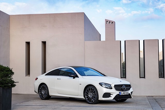 Mercedes Benz E-Klasse Coupe And Predecessors photo 5
