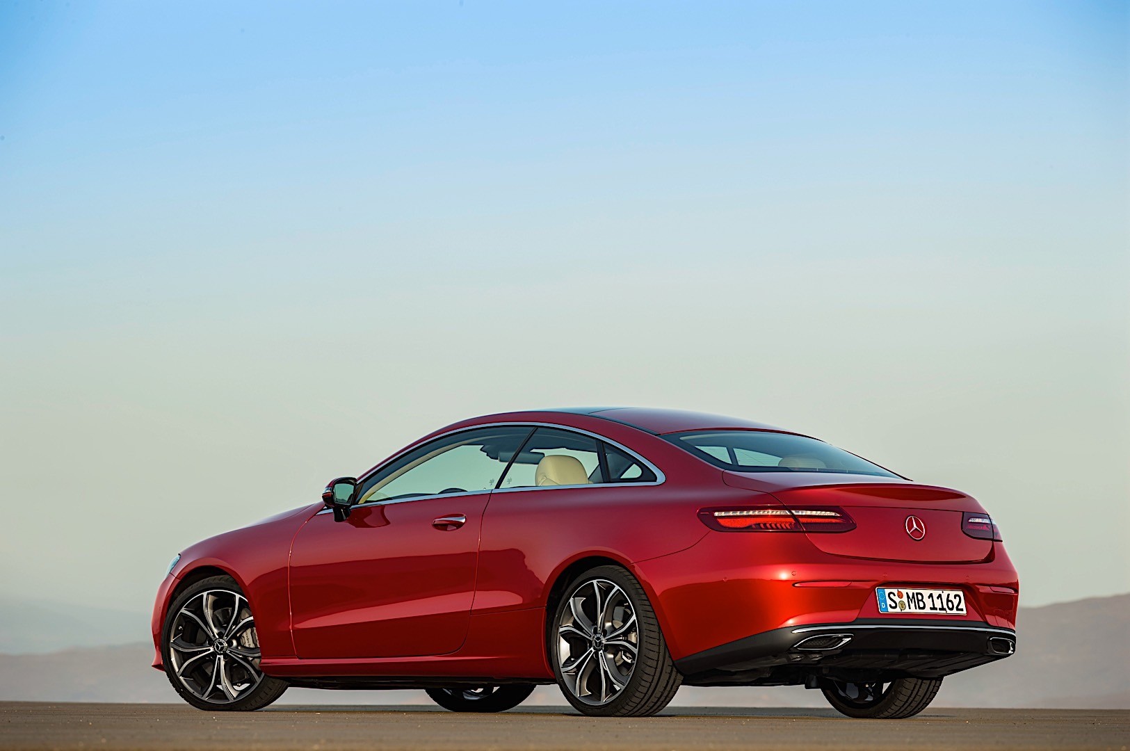 Mercedes Benz E-Klasse Coupe And Predecessors photo 8