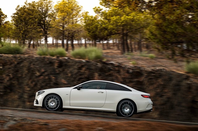 Mercedes Benz E-Klasse Coupe And Predecessors photo 19