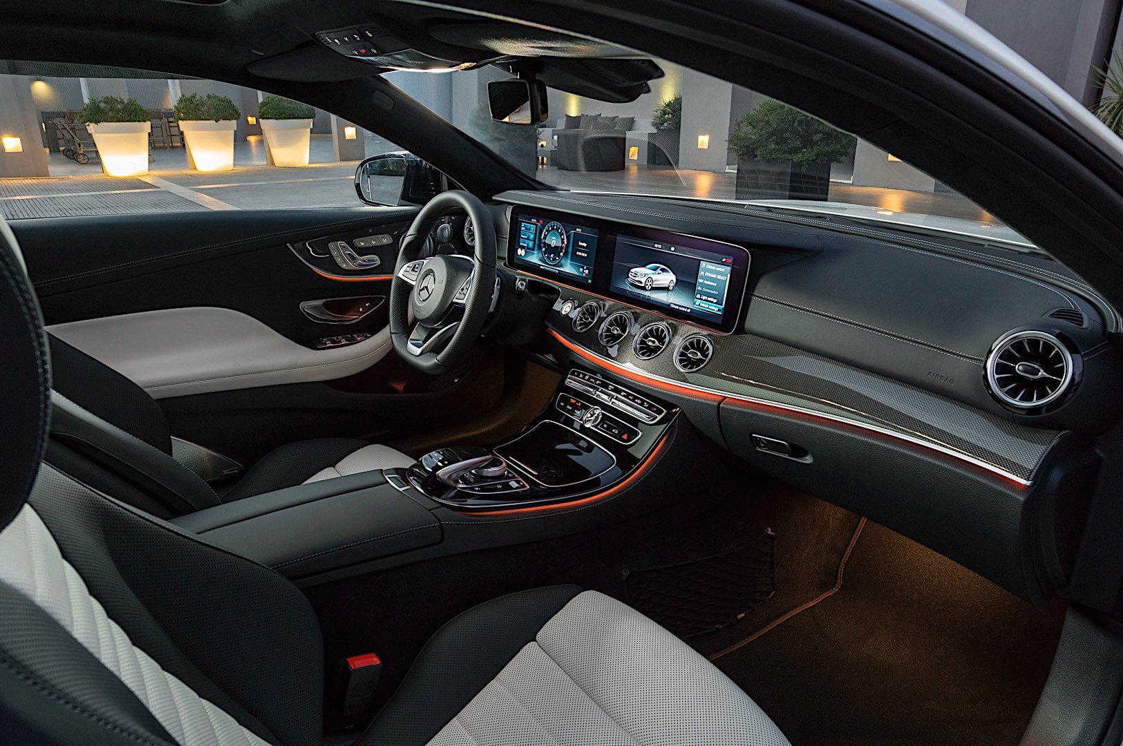 Mercedes Benz E-Klasse Coupe And Predecessors photo 43