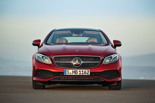 Mercedes Benz E-Klasse Coupe And Predecessors photo 22