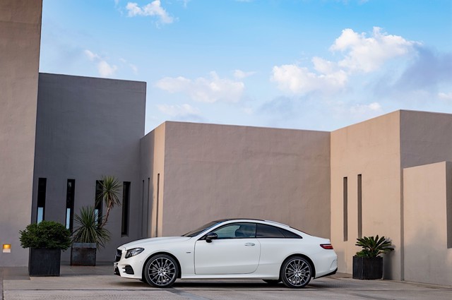 Mercedes Benz E-Klasse Coupe And Predecessors photo 25