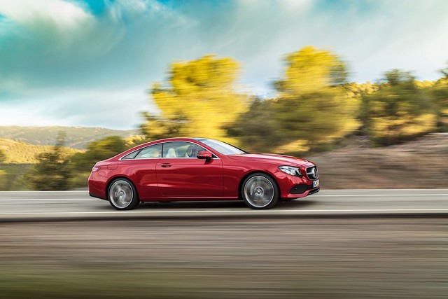 Mercedes Benz E-Klasse Coupe And Predecessors photo 26