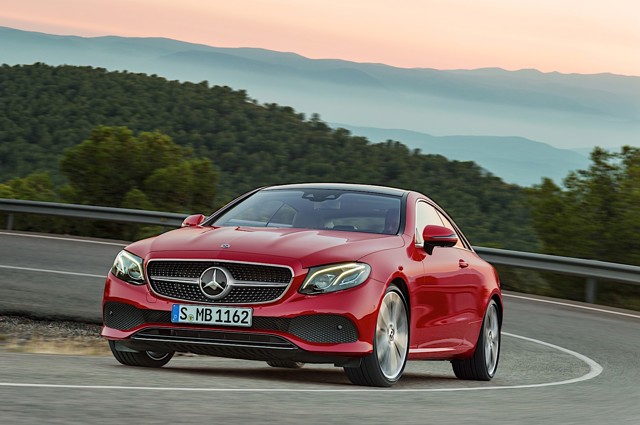 Mercedes Benz E-Klasse Coupe And Predecessors photo 34