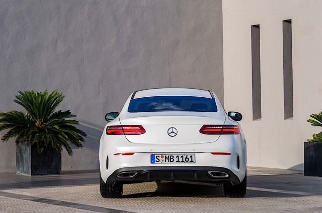 Mercedes Benz E-Klasse Coupe And Predecessors photo 36
