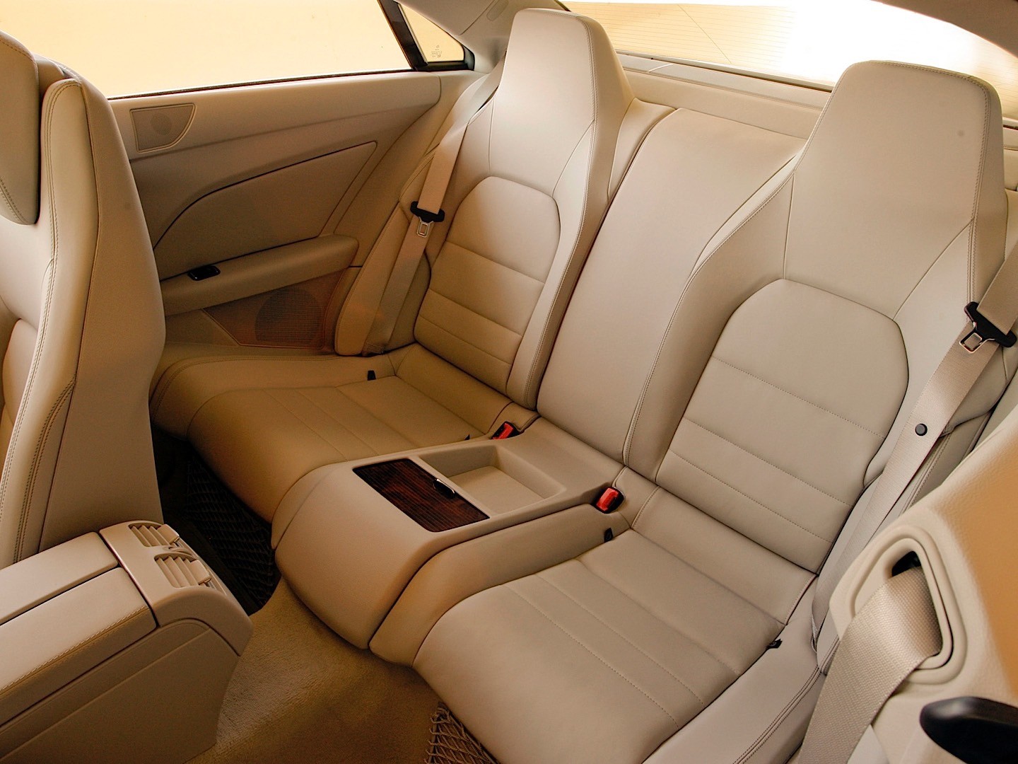 Mercedes Benz E-Klasse Coupe And Predecessors photo 78