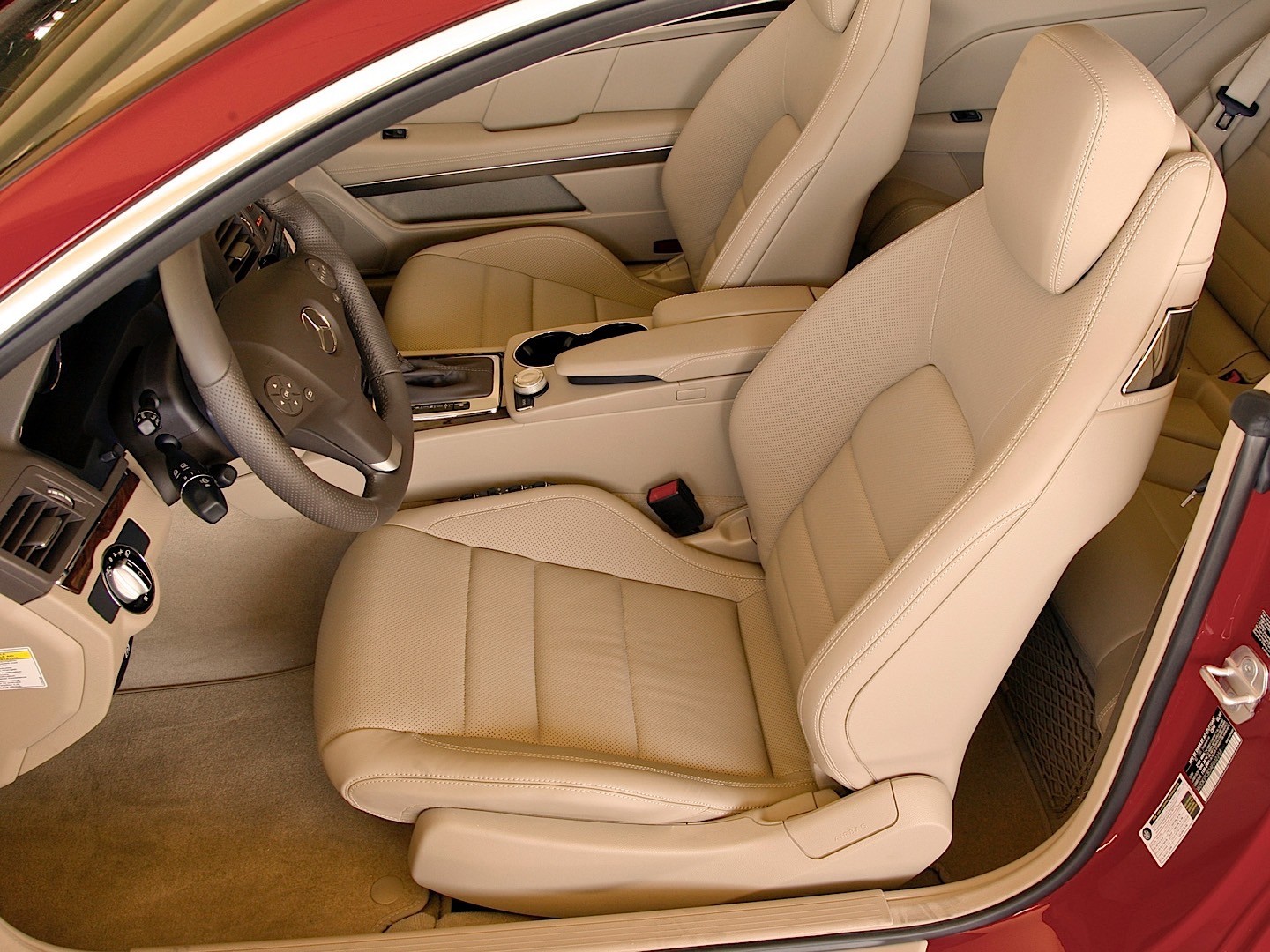 Mercedes Benz E-Klasse Coupe And Predecessors photo 96