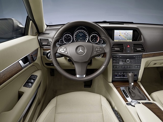 Mercedes Benz E-Klasse Coupe And Predecessors photo 99