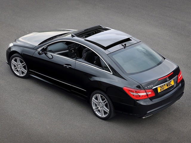 Mercedes Benz E-Klasse Coupe And Predecessors photo 3