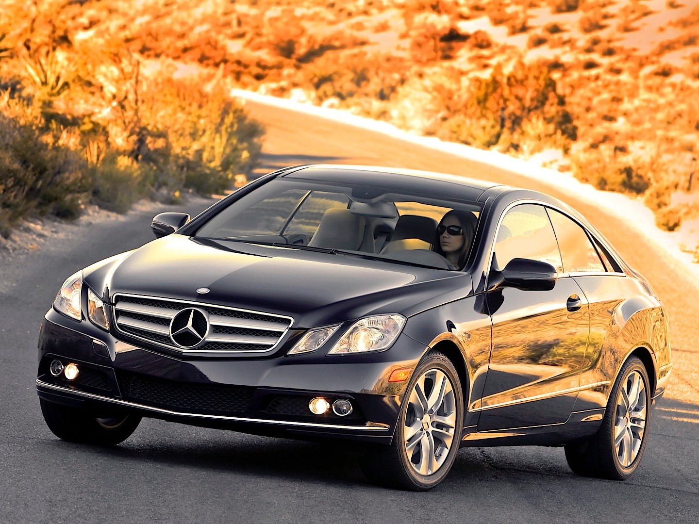 Mercedes Benz E-Klasse Coupe And Predecessors photo 6