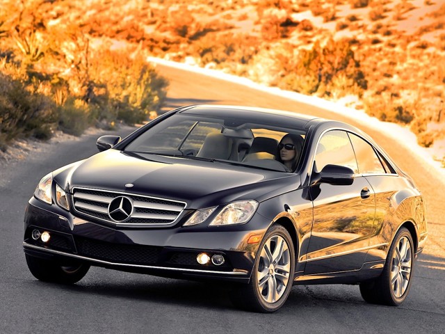Mercedes Benz E-Klasse Coupe And Predecessors photo 6