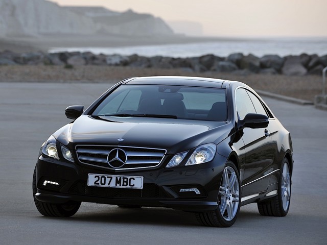 Mercedes Benz E-Klasse Coupe And Predecessors photo 7