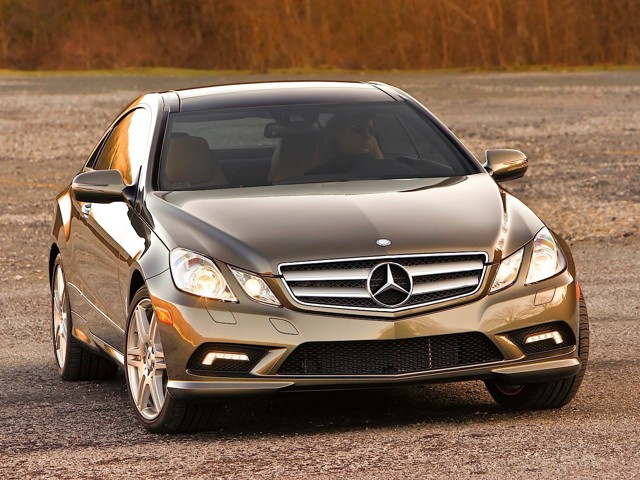 Mercedes Benz E-Klasse Coupe And Predecessors photo 13