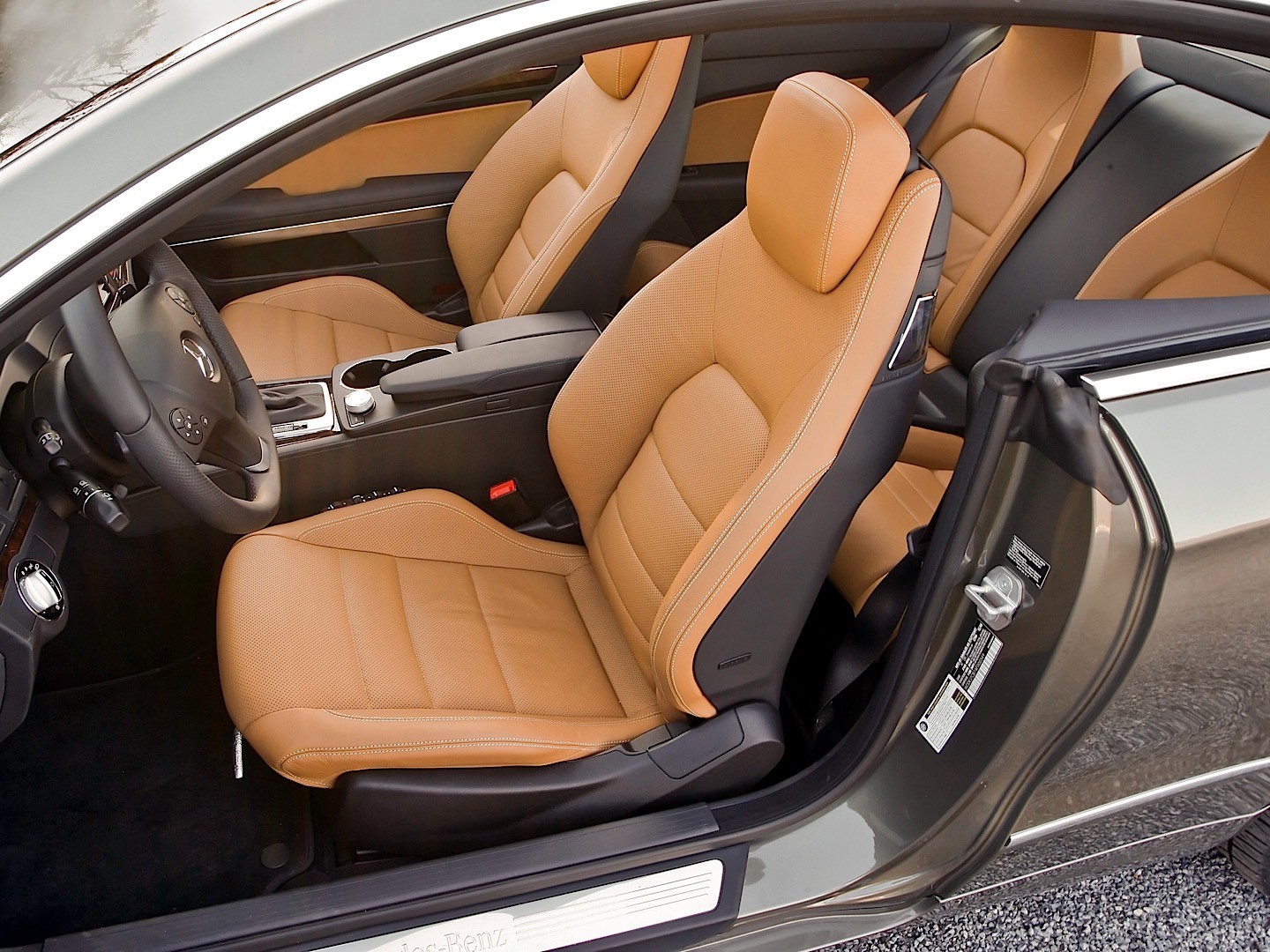 Mercedes Benz E-Klasse Coupe And Predecessors photo 80