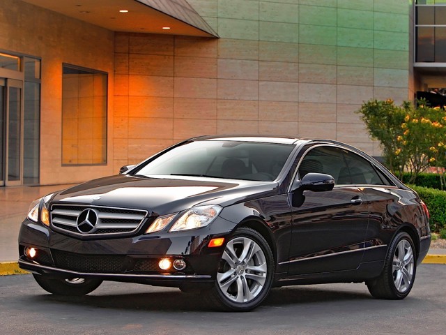 Mercedes Benz E-Klasse Coupe And Predecessors photo 16