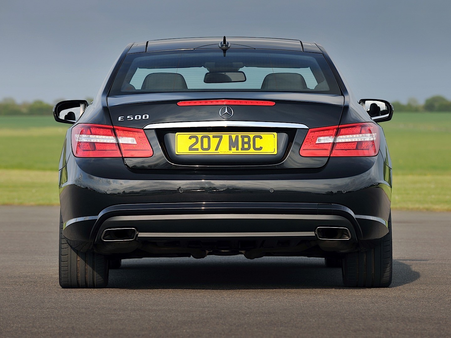 Mercedes Benz E-Klasse Coupe And Predecessors photo 20