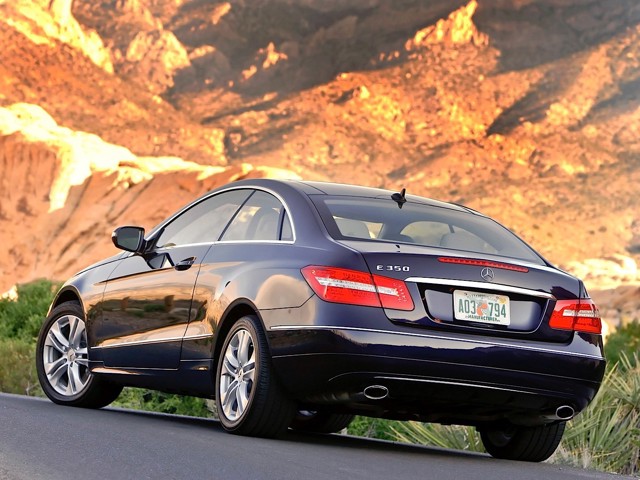 Mercedes Benz E-Klasse Coupe And Predecessors photo 21