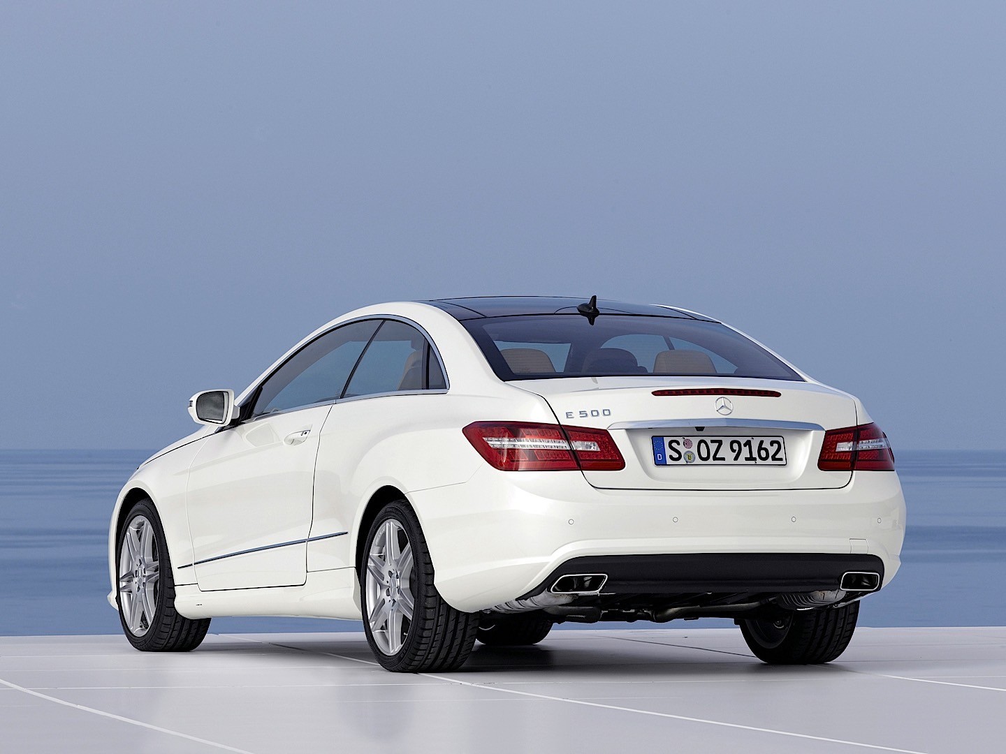 Mercedes Benz E-Klasse Coupe And Predecessors photo 26