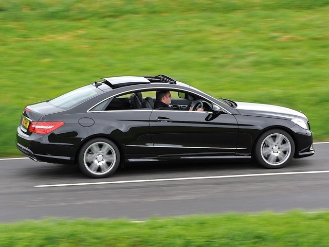 Mercedes Benz E-Klasse Coupe And Predecessors photo 31