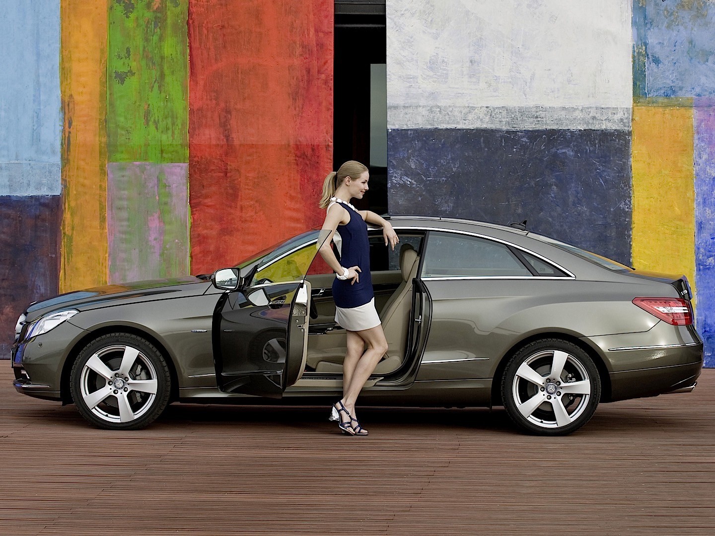 Mercedes Benz E-Klasse Coupe And Predecessors photo 40