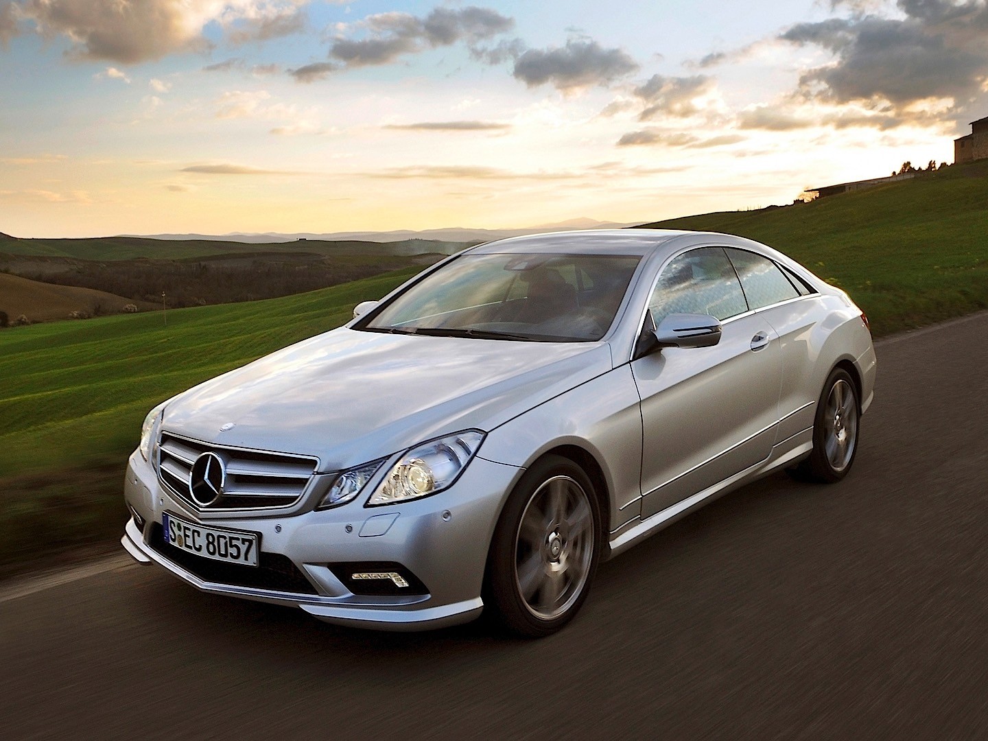 Mercedes Benz E-Klasse Coupe And Predecessors photo 43