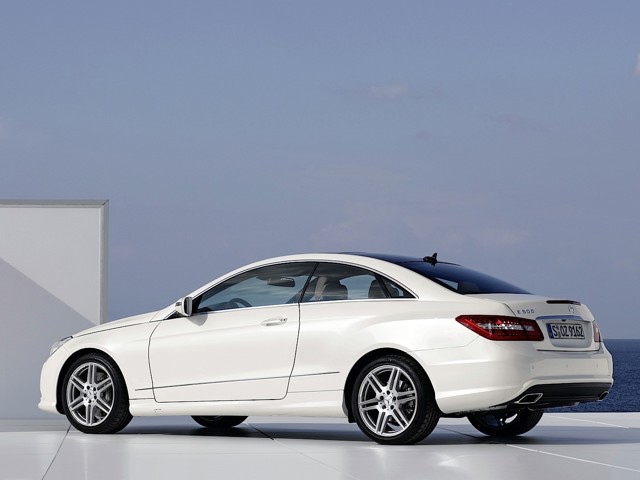 Mercedes Benz E-Klasse Coupe And Predecessors photo 46