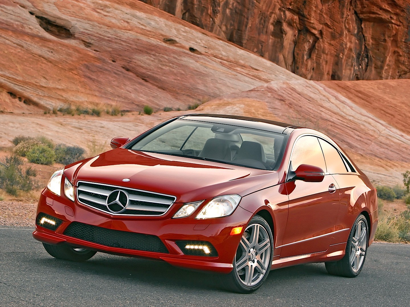 Mercedes Benz E-Klasse Coupe And Predecessors photo 48