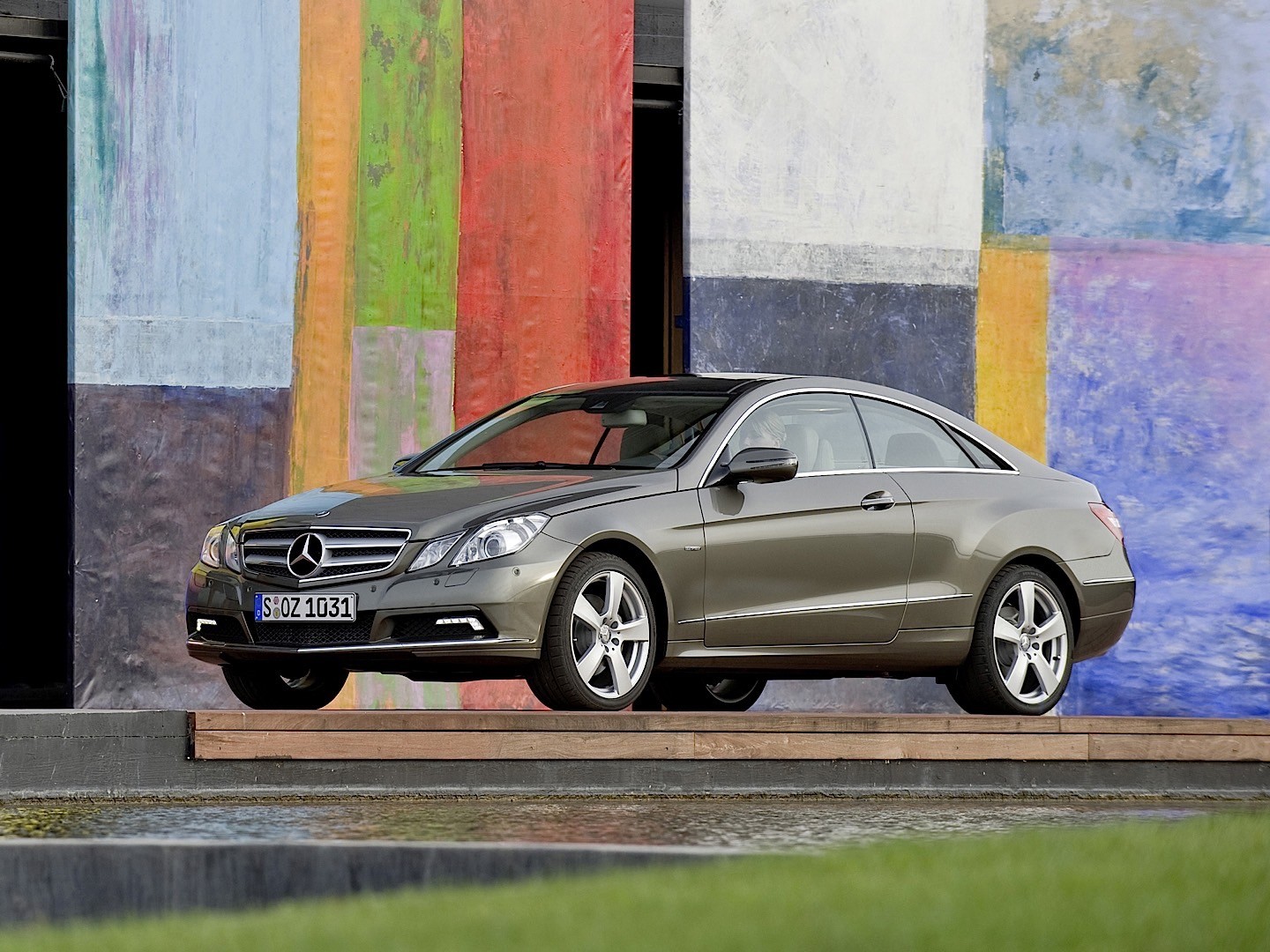 Mercedes Benz E-Klasse Coupe And Predecessors photo 49