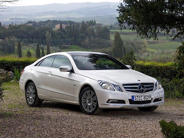 Mercedes Benz E-Klasse Coupe And Predecessors photo 67