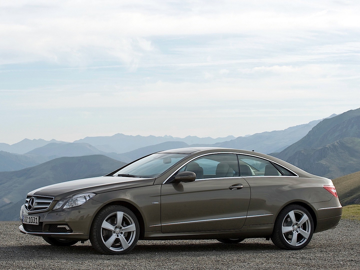 Mercedes Benz E-Klasse Coupe And Predecessors photo 68