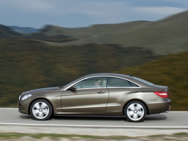 Mercedes Benz E-Klasse Coupe And Predecessors photo 71
