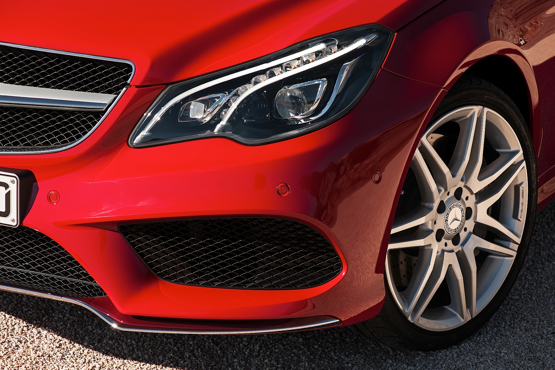 Mercedes Benz E-Klasse Coupe And Predecessors photo 21