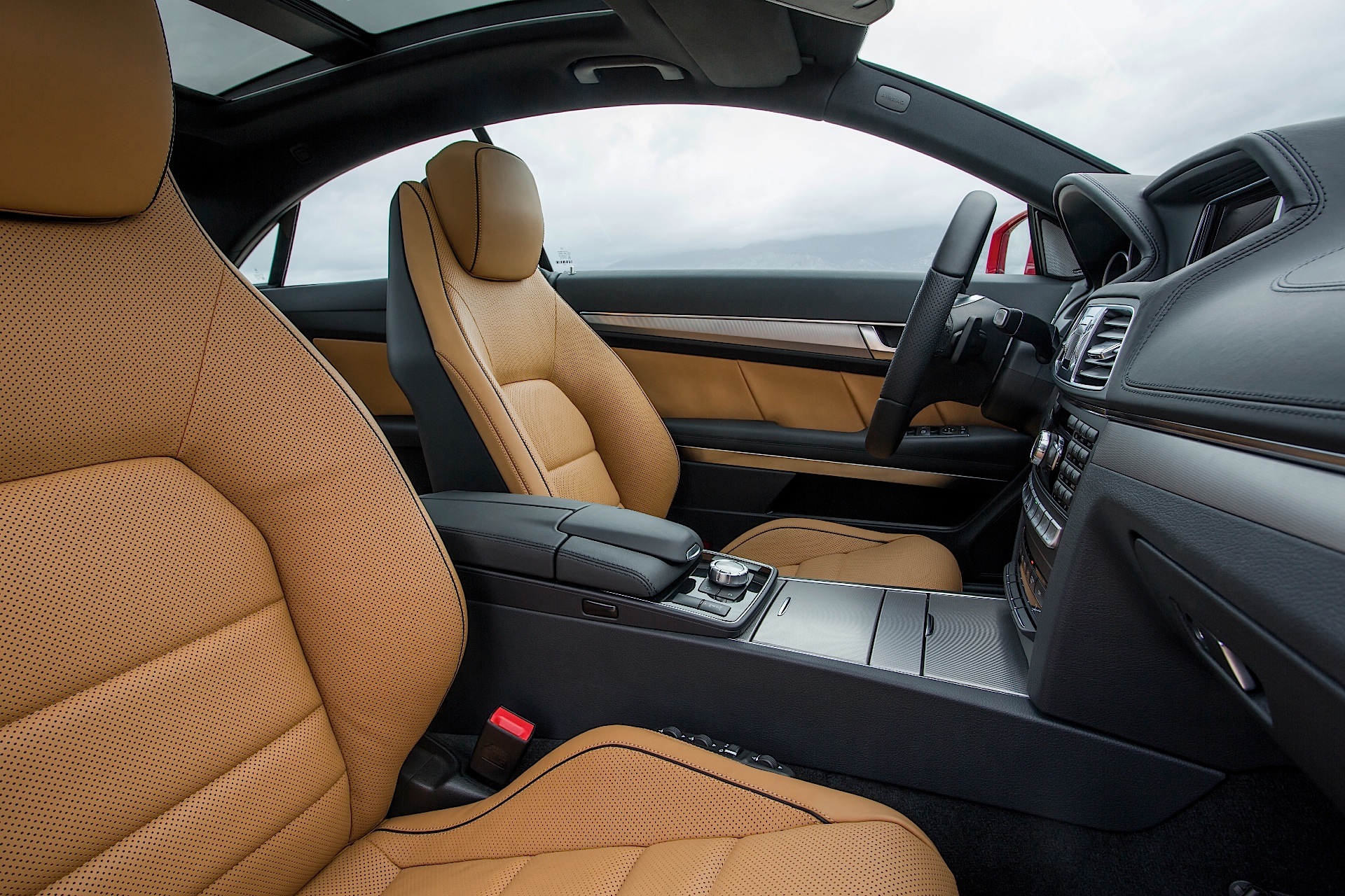 Mercedes Benz E-Klasse Coupe And Predecessors photo 70