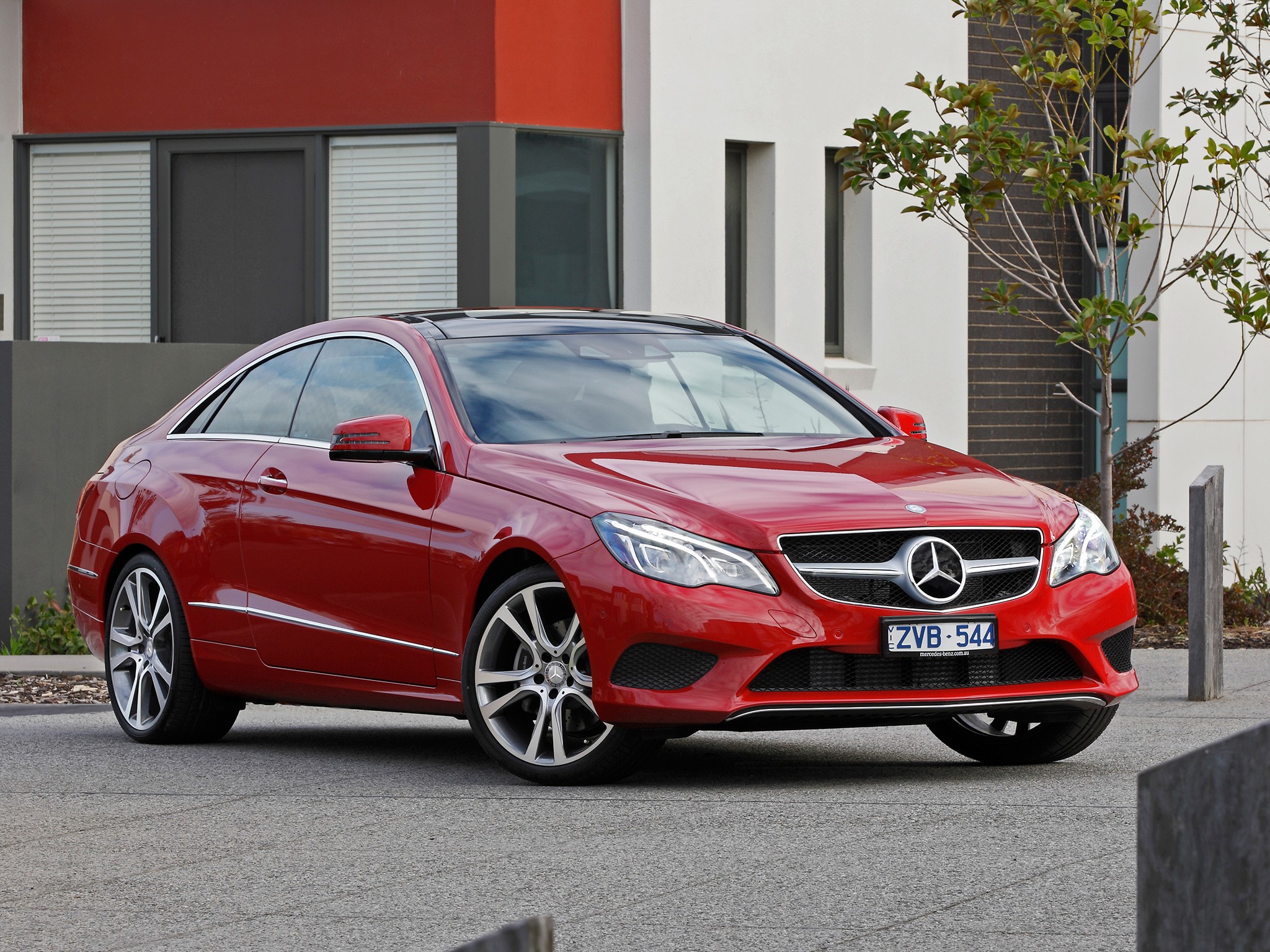 Mercedes Benz E-Klasse Coupe And Predecessors photo 37