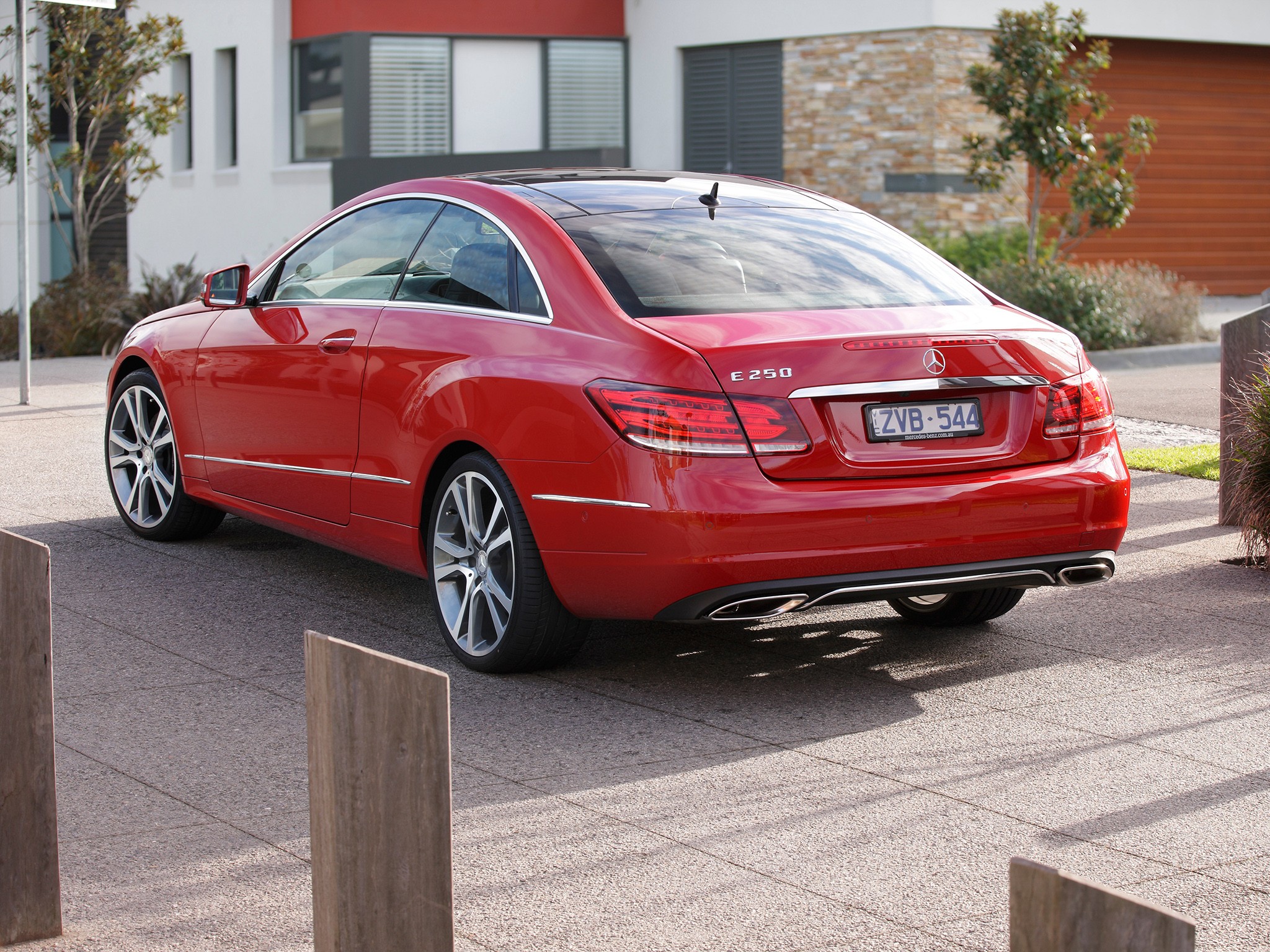 Mercedes Benz E-Klasse Coupe And Predecessors photo 40