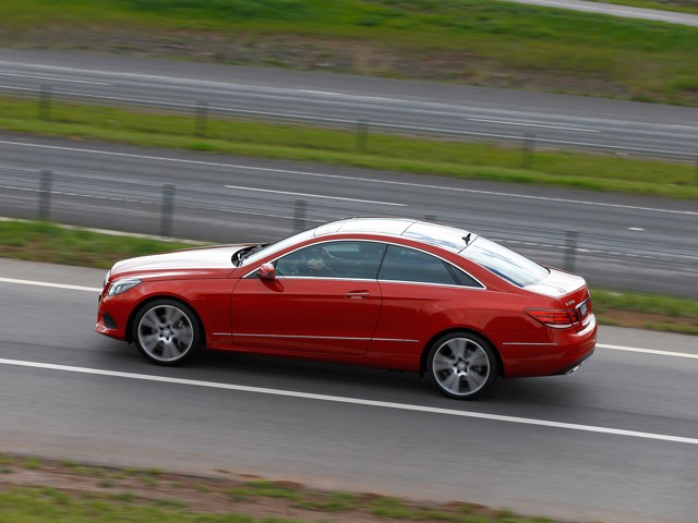 Mercedes Benz E-Klasse Coupe And Predecessors photo 41