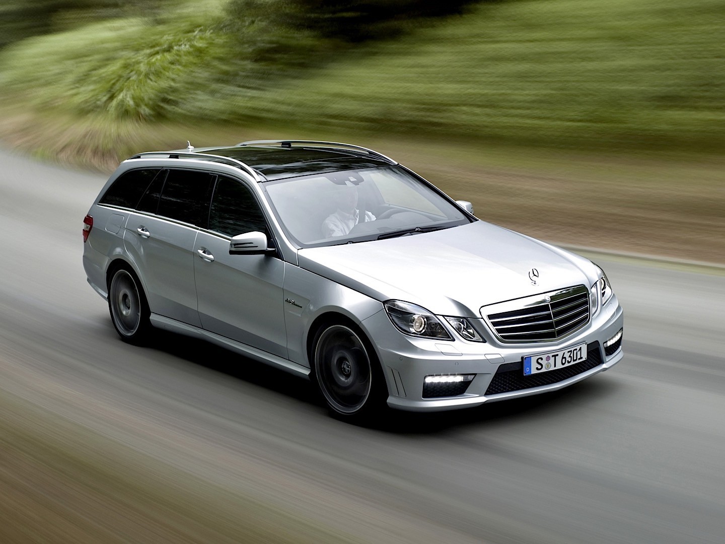 Mercedes Benz E-Klasse T-Modell Amg photo 14