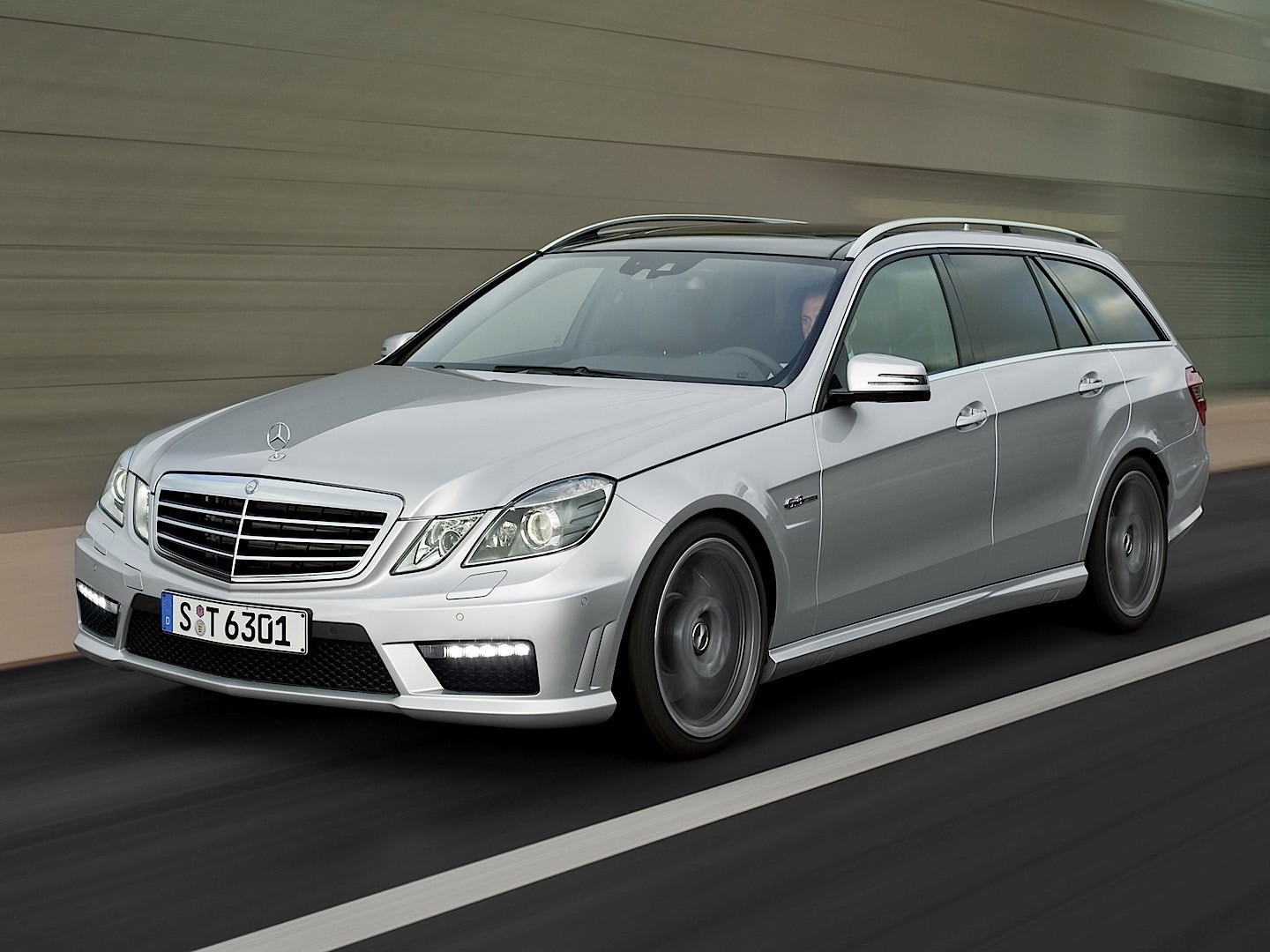 Mercedes Benz E-Klasse T-Modell Amg photo 30