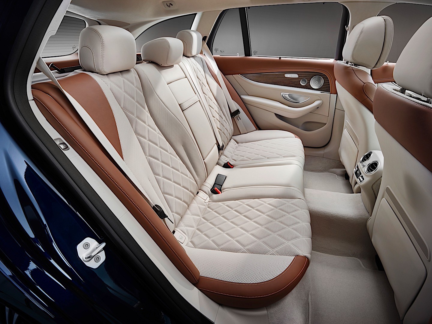 Mercedes Benz E-Klasse T-Modell photo 74