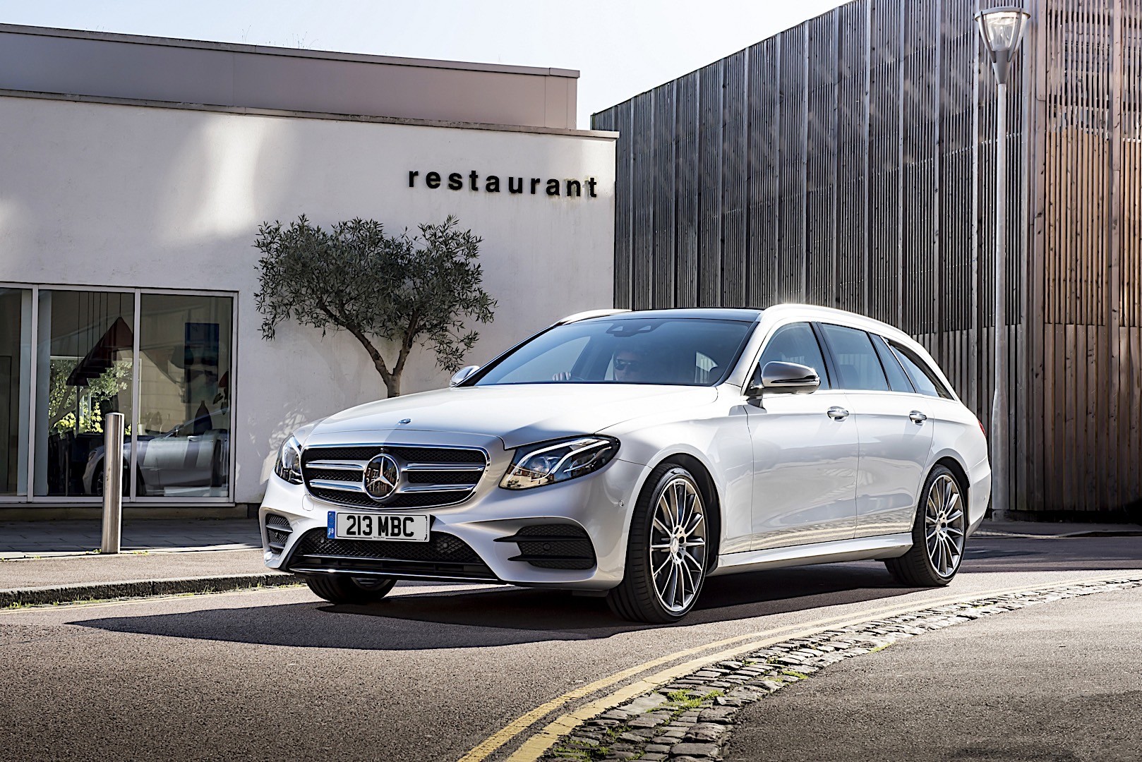 Mercedes Benz E-Klasse T-Modell photo 26